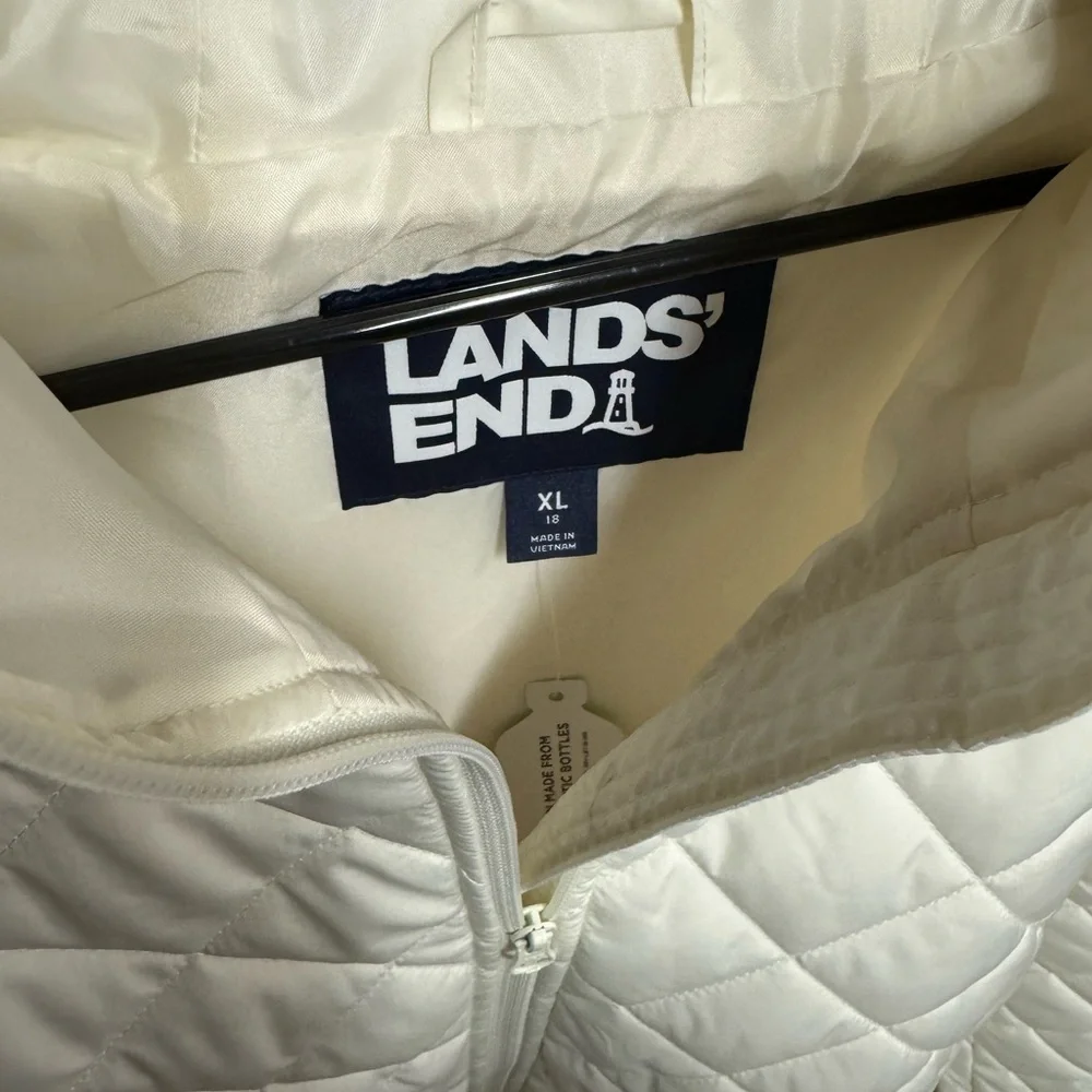 Lands' End Women’s White Quilted Puffer Jacket - Picture 2 of 6